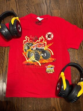 NEW Monster Trucks Live Red Kids T‑Shirt,  EUC ligh up noise reducing headphones